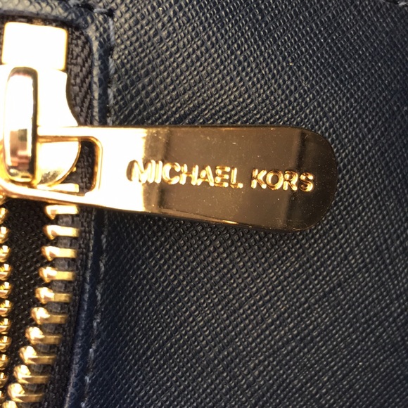 MICHAEL KORS TOTE 🎁🎁🎁 - Picture 4 of 8